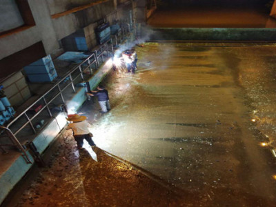 倾力检修保生产 技术革新促发展