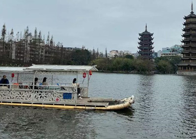 两江四湖最火游船——悠然轻舟，复航首日迎来首批游客