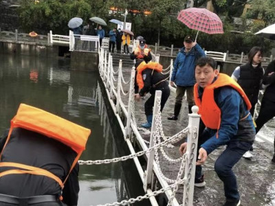 两江四湖公司开展多部门联动防汛演练