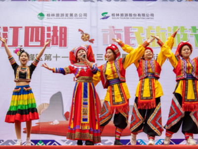 “嘿撩撩啰”！ “三月三”民族歌圩荟唱响两江四湖畔