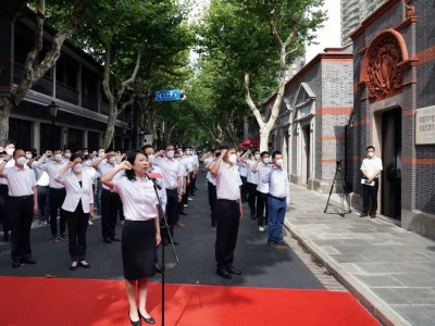 ​​​​​​共产党员是什么样的人？