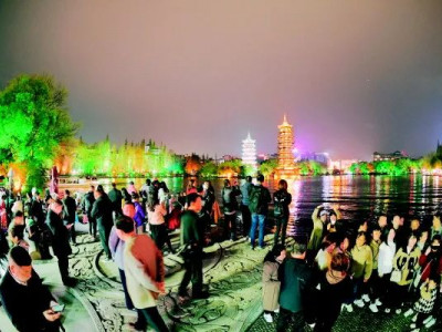 桂林旅游“春意浓” “两江四湖”热度涨