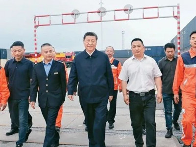 习近平：组织动员亿万职工积极投身强国建设、民族复兴的伟大事业