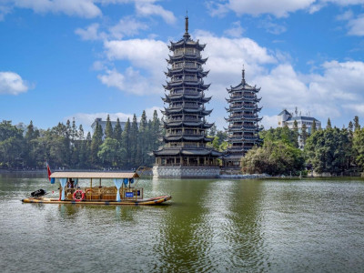 悠然轻舟 夜游四湖