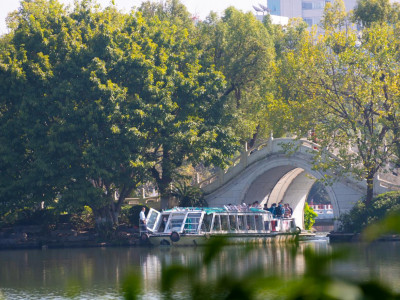 一生一世浪漫游【日游四湖】