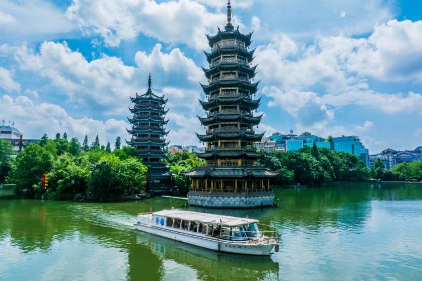 【超豪华船票】日月双塔号｜夜游四湖航线