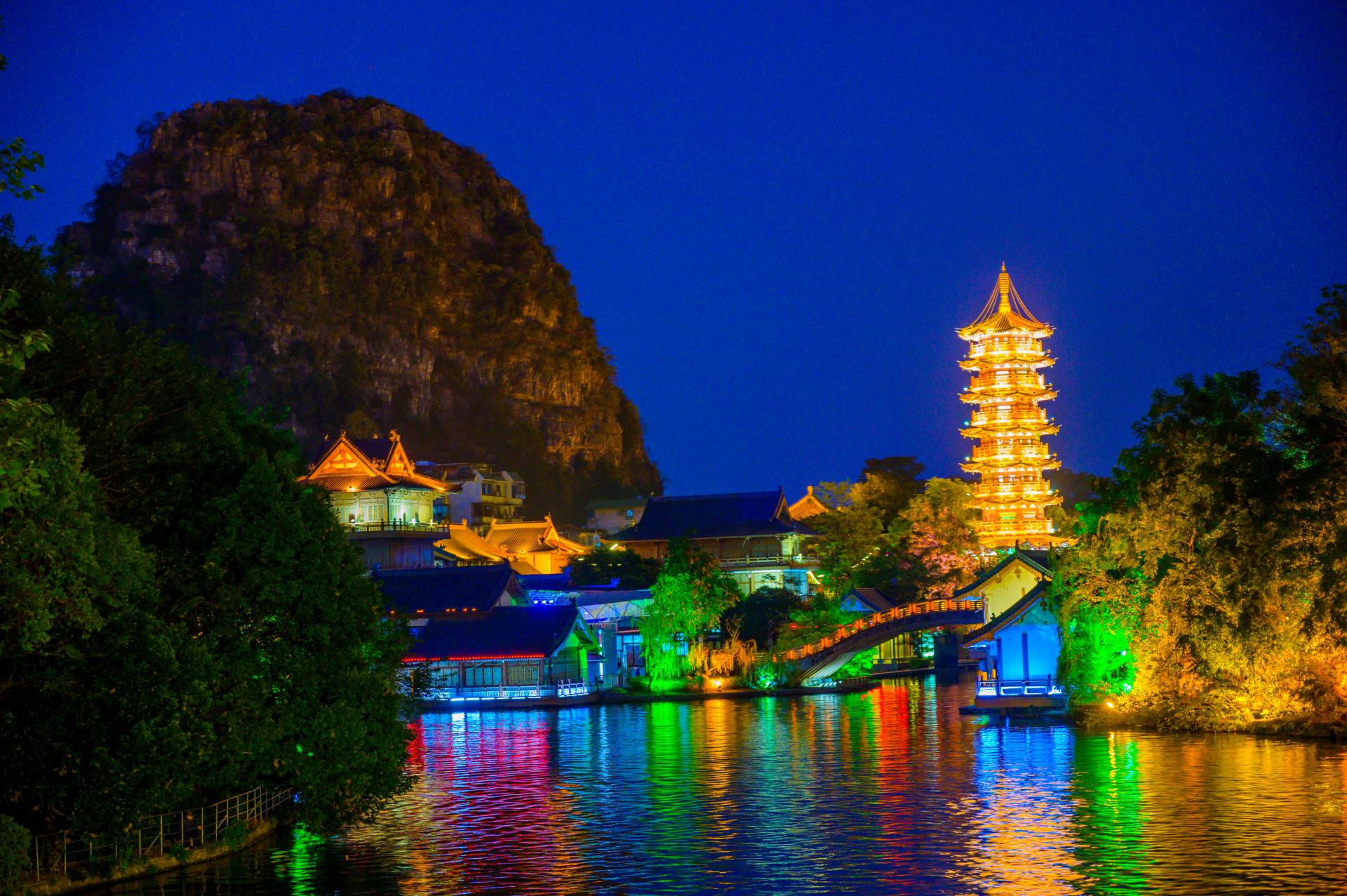 【豪华船票】夜游两江四湖