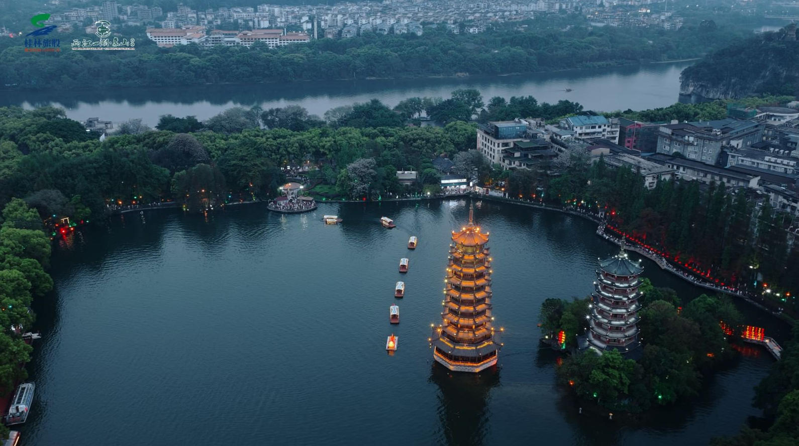 轻舟巡游｜夜游四湖·贵宾巡游
